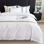 4pcs Hotel Duvet Cover Set, White Embroidered Four-Piece Luxury Bedding Set, Includes 1 Duvet Cover + 1 Flat Sheet + 2 Pillowcases, Soft and Comfortable for All Seasons, Suitable for Hotel and Guest Room Bedding