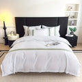 4pcs Hotel Duvet Cover Set, White Embroidered Four-Piece Luxury Bedding Set, Includes 1 Duvet Cover + 1 Flat Sheet + 2 Pillowcases, Soft and Comfortable for All Seasons, Suitable for Hotel and Guest Room Bedding