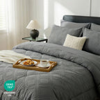 7pcs Bedding Ensemble for Year-Round Use, Featuring a Grid Cut Quilt Set with 1 Quilt, 1 Flat Sheet, 1 Mattress Protector, And 2 Or 4 Pillow Covers, Designed for Easy Comfort with High-Quality, Soft Material