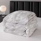 A Stylish Digital Printed Comforter Suitable for All Seasons, Offering Comfort And Breathability, Ideal for Home Use. Available in Various Sizes, It Fits Both Single And Double Beds
