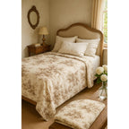 Flannel blanket 290G warm, soft, comfortable and skin-friendly suitable for bedroom sofas in autumn and winter. Cute and popular pattern can be used as a gift Cozy Velveteen Throw, Christmas Gift