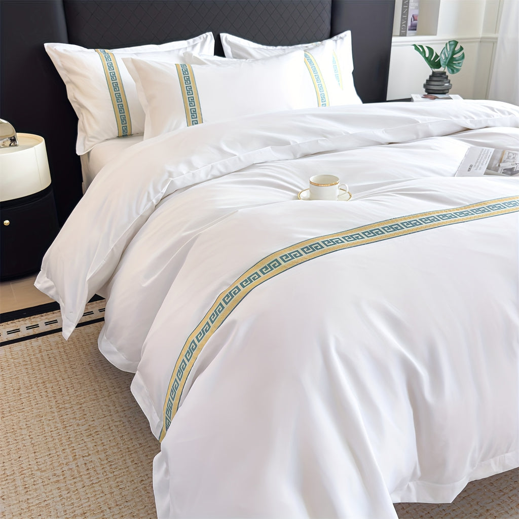 4pcs Hotel Duvet Cover Set, White Embroidered Four-Piece Luxury Bedding Set, Includes 1 Duvet Cover + 1 Flat Sheet + 2 Pillowcases, Soft and Comfortable for All Seasons, Suitable for Hotel and Guest Room Bedding