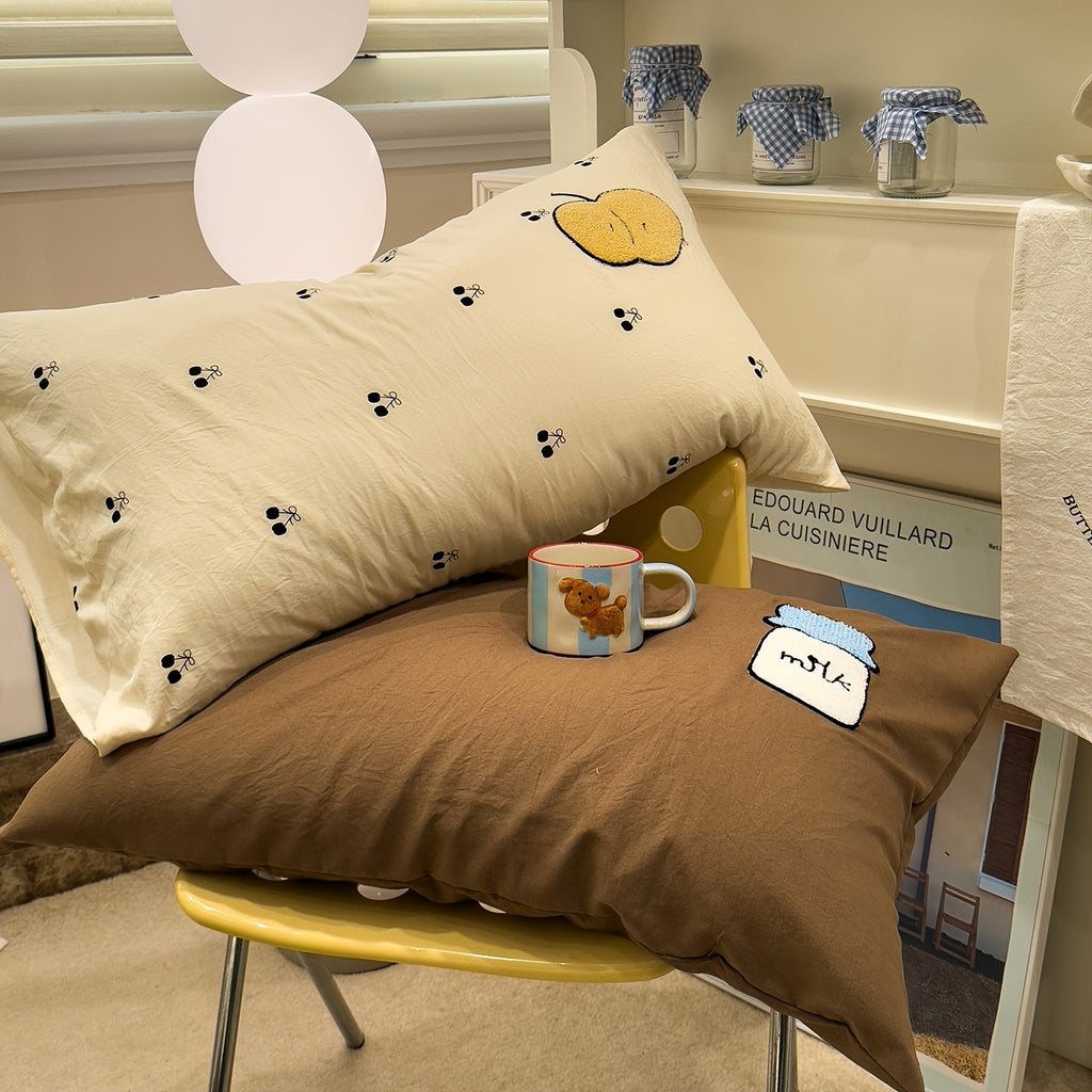 4pcs Cute Anime Cartoon Embroidered Duvet Cover Set (1 Duvet Cover + 1 Bed Sheet + 2 Pillowcases), Soft, Skin-Friendly, Breathable, Machine Washable, Suitable for Bedroom, Dorm, and Hotel Bedding Decor, All-Season Use - Four-Piece Bedding Set, Ideal